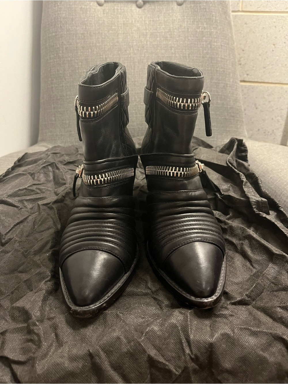 Giuseppe Zanotti Black Zipper Boots Sz 38.5